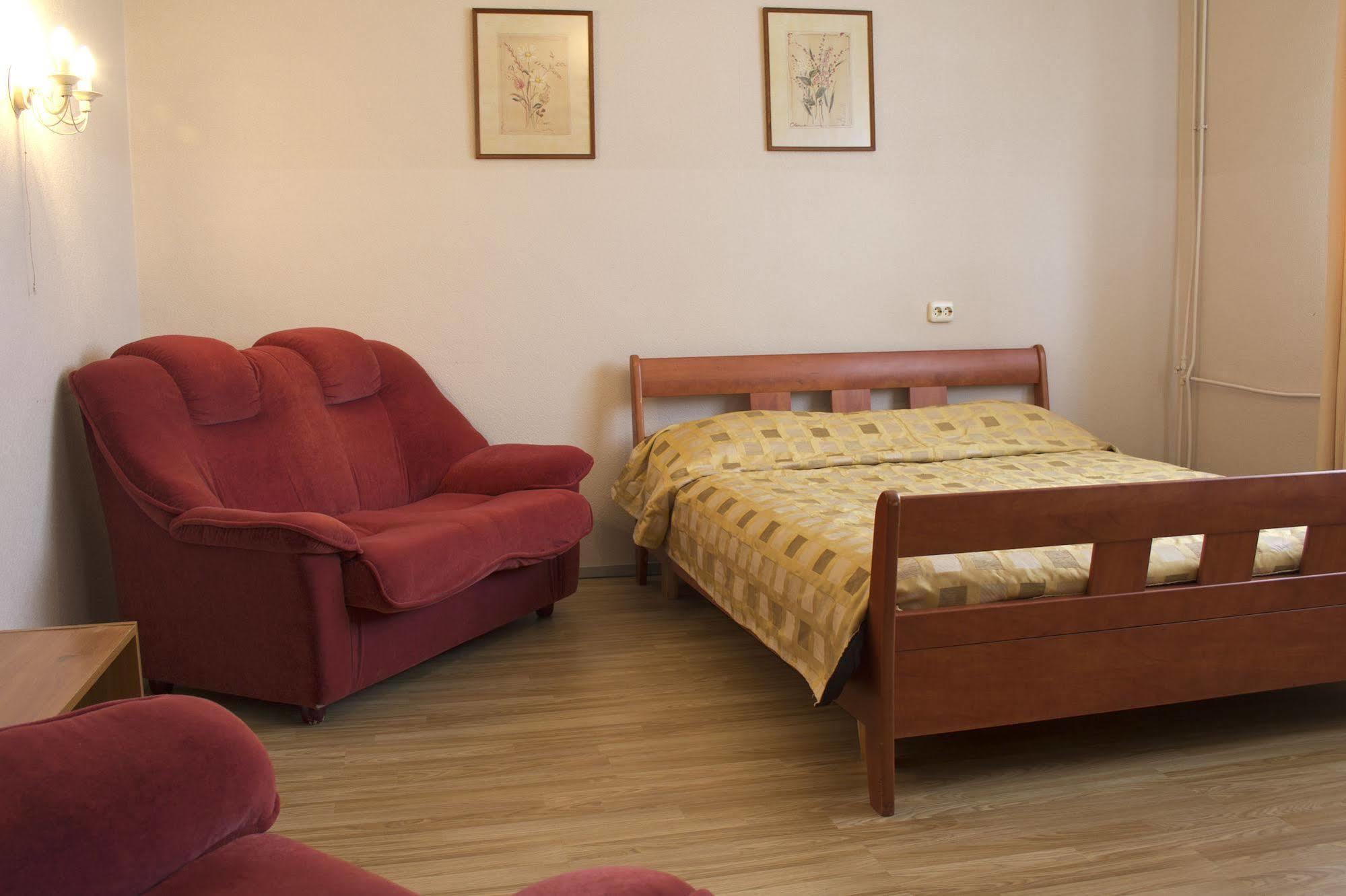 Lillekuela Hotel Reval Esterno foto