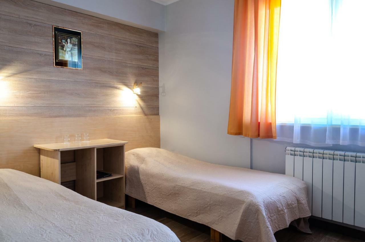 Lillekuela Hotel Reval Esterno foto